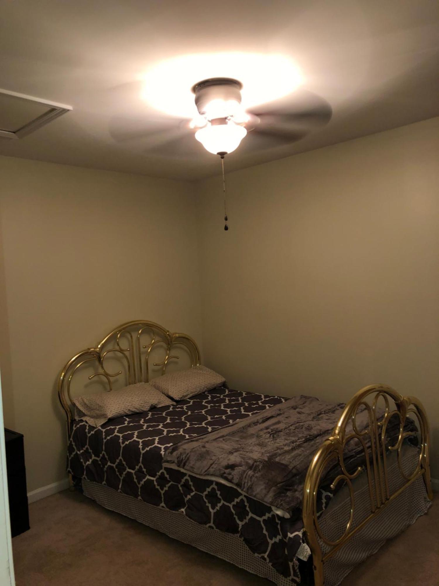Entire Townhome Available Near Nice Park Library And Shopping วินสตัน-ซาเลม ภายนอก รูปภาพ